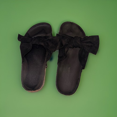 Schwarze pantoletten mit - schwarze,
