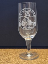 Nagelneues Bierglas