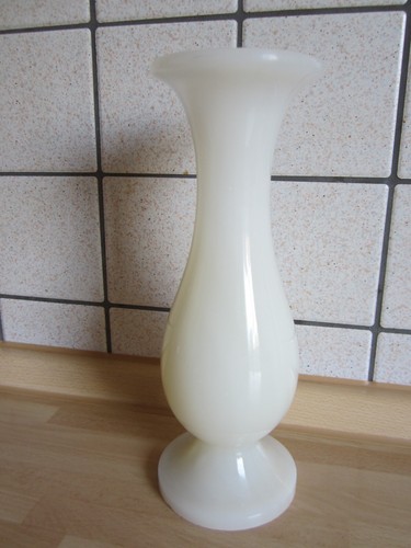 Schlanke weiße marmorvase - weiße,