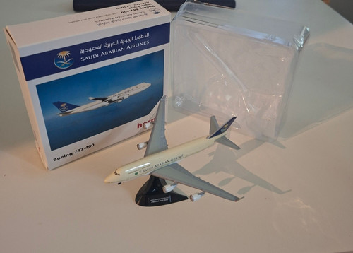 Herpa wings 500 saudi - herpa,