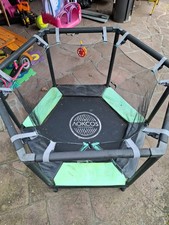 Trampolin für Kleinkinder mit