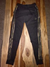 Adidas Jogginghose Stoff Größe S Tarnmuster Schwarz Taschen Mit Reißverschluss