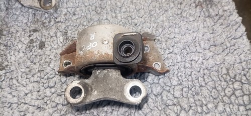Motorhalter rechts oben
