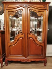 Vitrine aus Kirschholz/