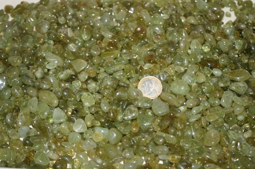 Granat grossular mineral - granat,