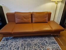 Echtleder - Designsofa. Cognacfarben mit Schlaffunktion und Bettkasten. 