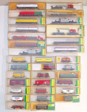 33x Minitrix Güterwagen