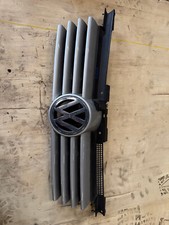 VW Bora Kühlergrill Teilenummer: 1J5853655C silber