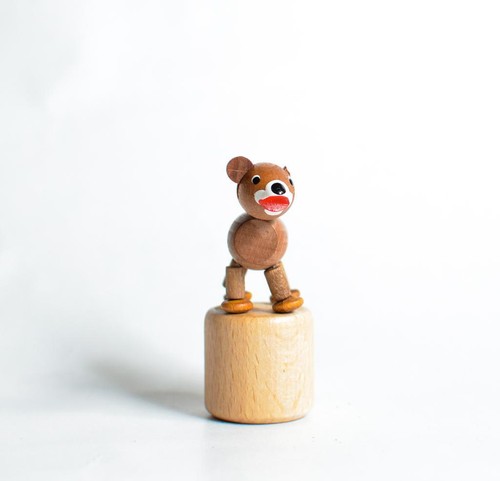 Holzspielzeug wackelfigur bär - holzspielzeug,