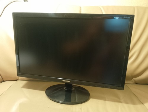 Samsung monitor s22d300hy - monitor,