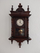 Regulator mit Quarzwerk und