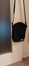 Schwarze "Nike" Tasche