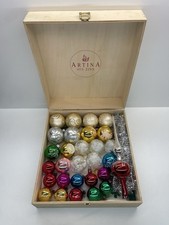 Konvolut alter Weihnachtskugeln – 29 Stück, aus Kunststoff.