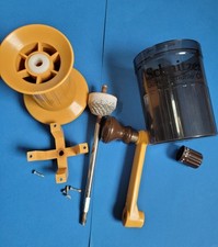 SCHNITZER Getreidemühle manuell mit Kurbel-Antrieb, Defekt