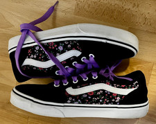 VANS mit Blumenmuster -