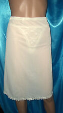 Vintage Margret Perlon Charmeuse Unterrock Spitze Seitenschlitz Gr 44 weiß (u36)