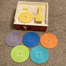 Vintage 1971 Aufzieh Fisher