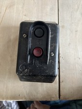 Ein Ausschalter mit Motorschutzschalter PKZ 1 - 1,5 Fabrikat Klöckner Möller