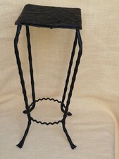 BLUMENSTÄNDER, BLUMENHOCKER Metall 4-Fuß Schmiedeeisen 36 cm schwarz alt