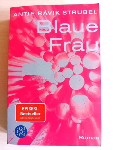 Blaue frau r strubel - frau,