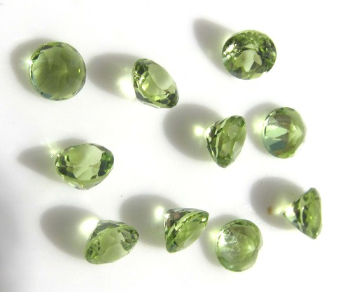 Peridot rund facettiert - 2x,