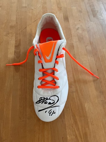 Dirk nowitzki nike soccer - dirk,