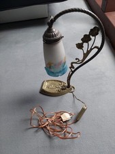 Alte Tischlampe mit Messingfuss