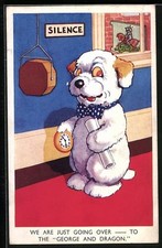 Hund mit Wecker und Schriftrolle vor einem Gong, Ansichtskarte 