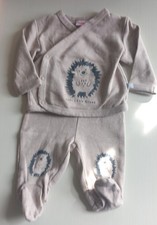 Baby Neugeborenen Set Shirt und Hose Gr. 56 von Liegelind beige mit Motiv