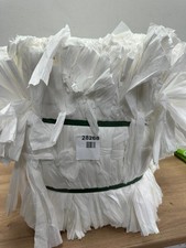 Zuschnitt recycelte weiße