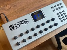 Evolution ( heute M-Audio) U-Control UC-16 MIDI-Kontroller