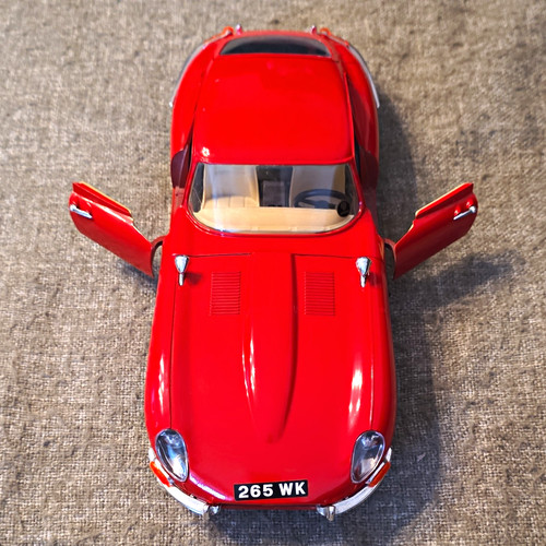 Bburago jaguar type - bburago, e-type
