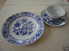 Teegedecke klein Zwiebelmuster Winterling Porzellan