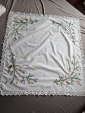 handgestickte  Weihnachtsdecke, Mitteldecke 80x80 cm Landhaus von Oma DDR