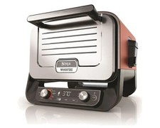 Ninja OO101EU Woodfire Outdoor Ofen Smoker 8-in-1-Funktionen 370 °C 2400W