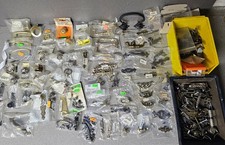 Griff Knopf Konvolut ca. 806 Stück Griffe Möbelgriffe Möbelgriff Beschlag 