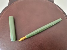 Montegrappa Cortina Kolbenfüller hellgrün ca. 1960er Jahre NEW old stock