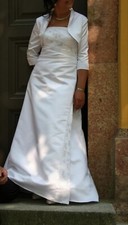 Brautkleid Valerie 44 mit Stola