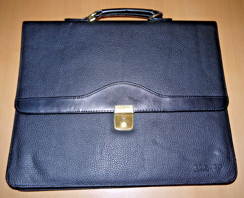 Schwarze aktentasche mit - schwarze,