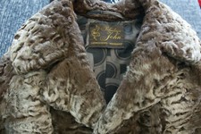 Taillierte saroc gefärbte indische Lammjacke