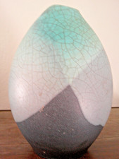 Karlsruhe Majolika vase