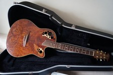 E Gitarre mit Corpus und Koffer