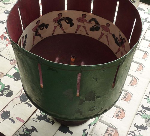 Optisches spielzeug zoetrope - optisches,