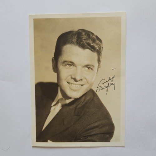 Audie murphy signed photo - murphy,