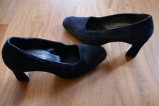 Pumps von Riccardo Cartillone, dunkelblaues Wildleder, Gr. 37