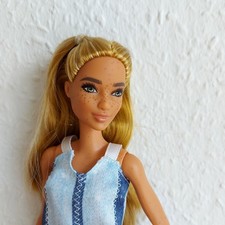 Barbie Puppe Fashionistas 108, #FXL48 Mattel 2018, neuwertig