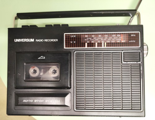 Universum radio recorder ctr - ,