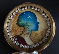 „Junge Schönheit in der