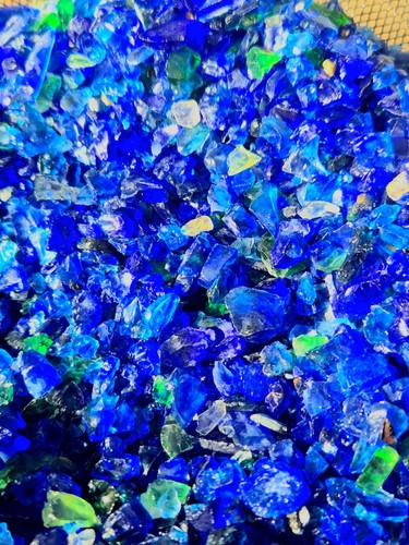 Blauer glassplitt glasbruch - glassplitt,
