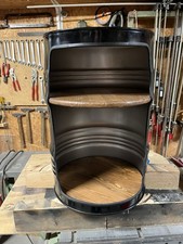 Minibar aus Ölfass –